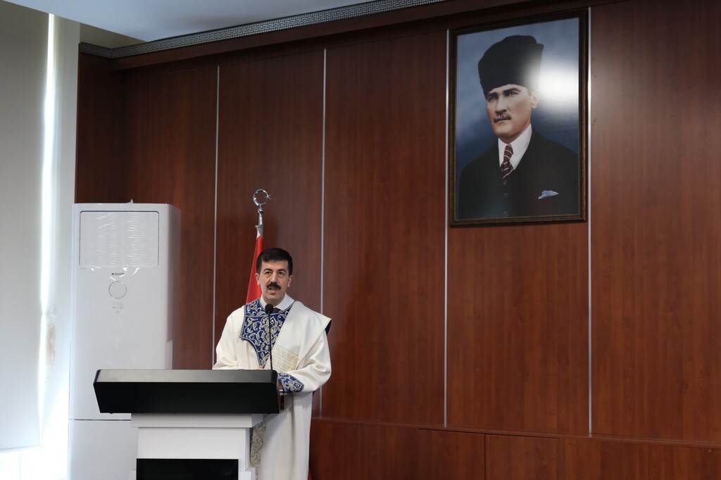 KSBÜ’DE TIP BAYRAMI VE AKADEMİK YÜKSELTME TÖRENİ DÜZENLENDİ