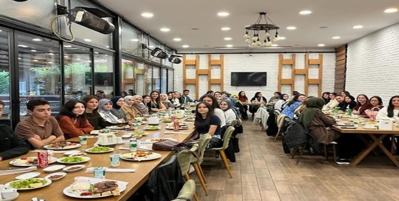 Tanışma Yemeği Etkinliği