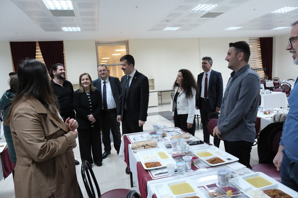 KSBÜ PERSONELİ İFTARDA BİR ARAYA GELDİ
