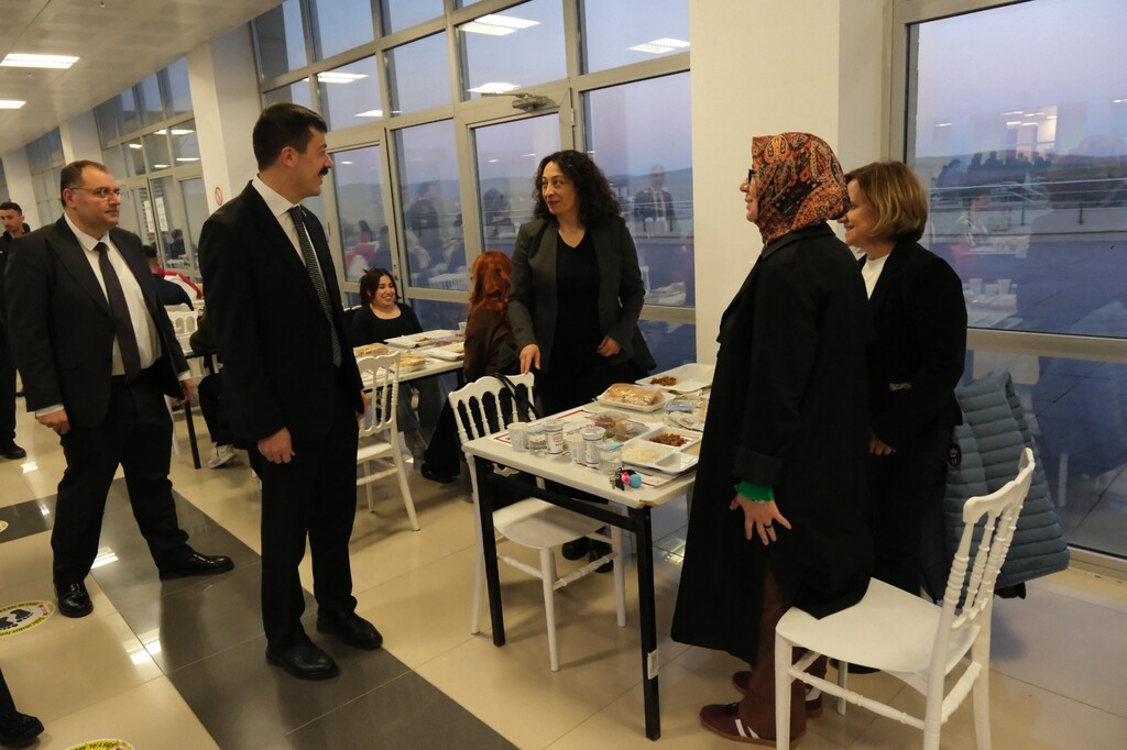 KSBÜ PERSONELİ İFTARDA BİR ARAYA GELDİ