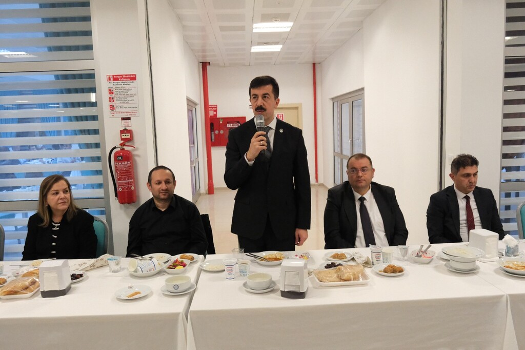 KSBÜ PERSONELİ İFTARDA BİR ARAYA GELDİ