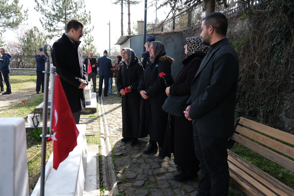 AZİZ ŞEHİTLERİMİZ SAYGI VE MİNNETLE ANILDI