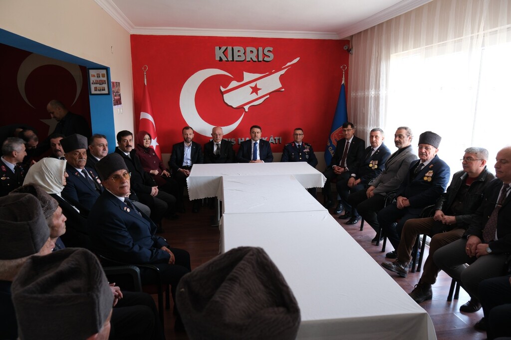REKTÖR TEKİN’DEN ŞEHİT VE GAZİLERE VEFA ZİYARETİ