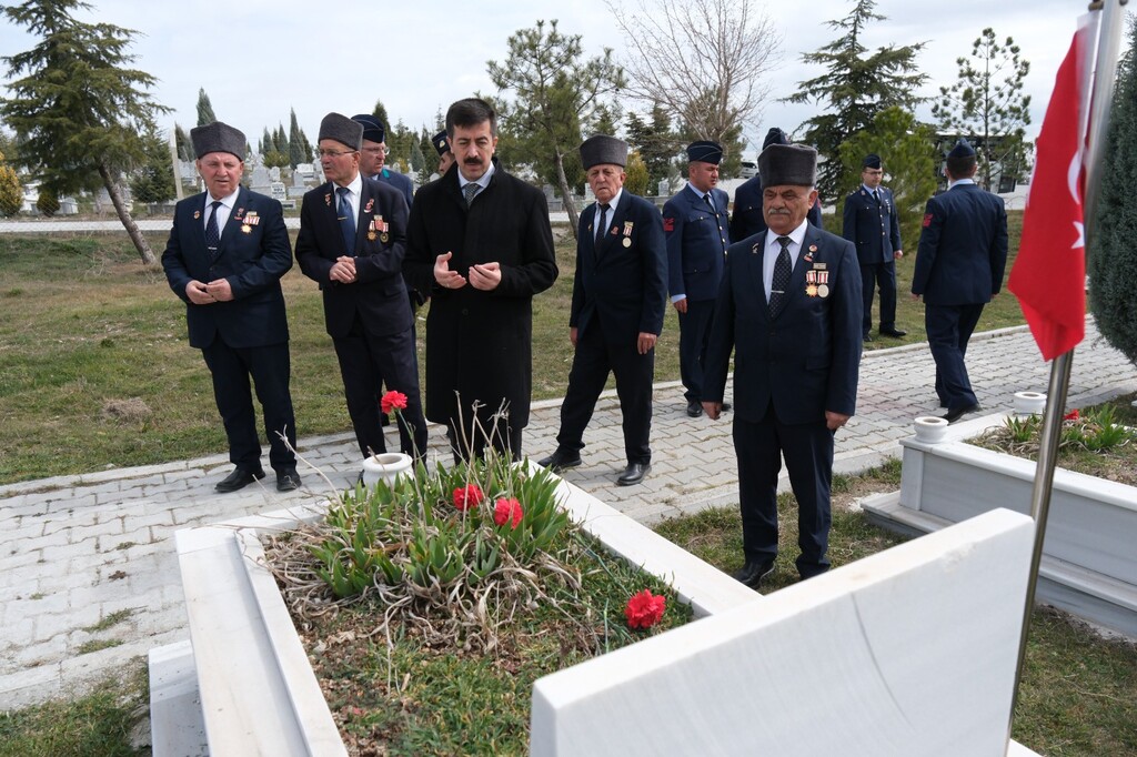 REKTÖR TEKİN’DEN ŞEHİT VE GAZİLERE VEFA ZİYARETİ