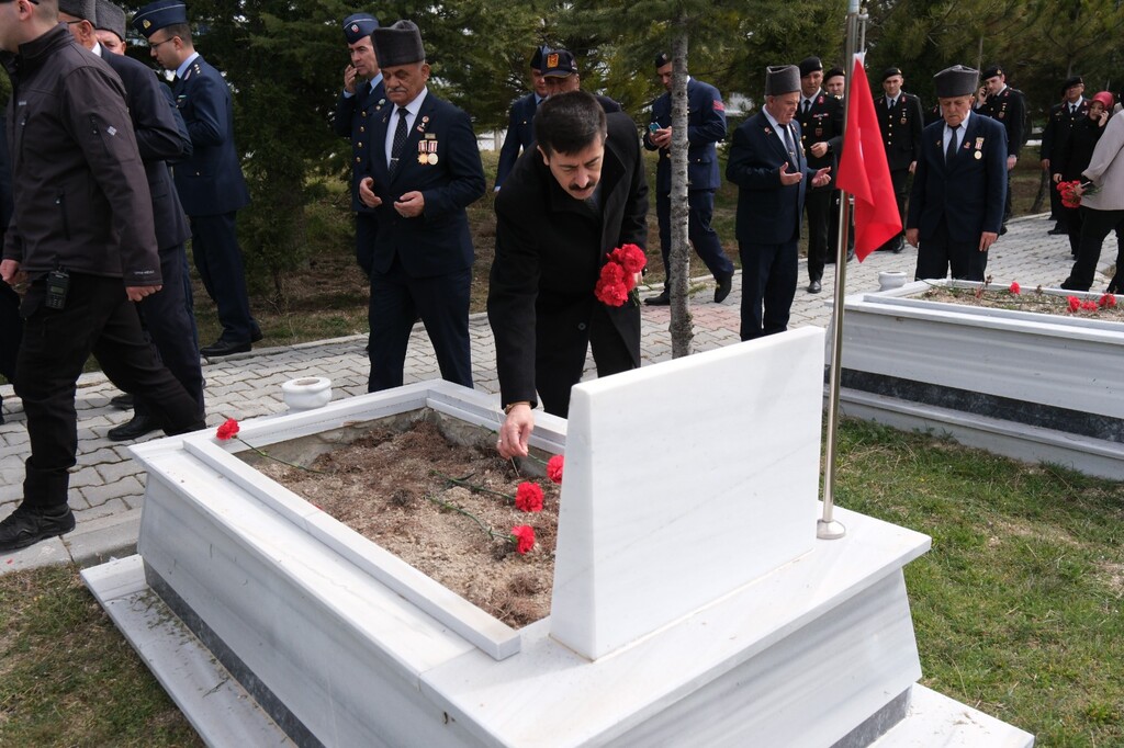 REKTÖR TEKİN’DEN ŞEHİT VE GAZİLERE VEFA ZİYARETİ
