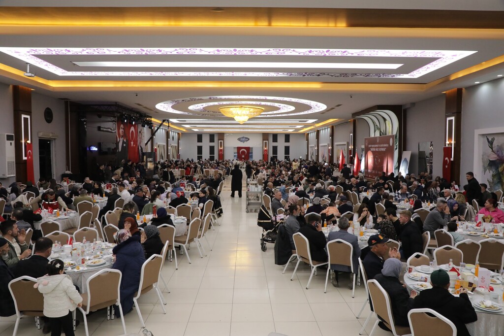 ŞEHİT YAKINLARI ve GAZİLER İÇİN İFTAR PROGRAMI DÜZENLENDİ 