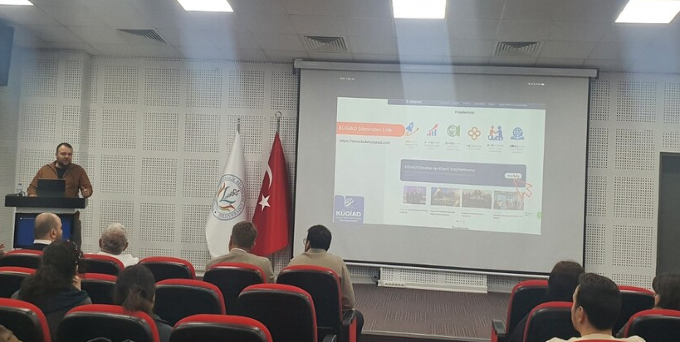 Üniversitemiz ve KÜGİAD İş Birliğiyle Hayata Geçirilen “ KÜGİAD Öğrenci Staj ve Web Platformu Geliştirme İş Birliği Protokolü“ Bilgilendirme Toplantısı Yapıldı.