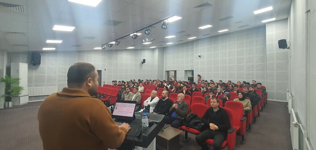 Üniversitemiz ve KÜGİAD İş Birliğiyle Hayata Geçirilen “ KÜGİAD Öğrenci Staj ve Web Platformu Geliştirme İş Birliği Protokolü“ Bilgilendirme Toplantısı Yapıldı. - 4