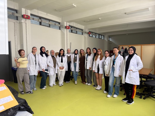 Riskli Doğum ve Doğum Sonu Dönem Dersi Şube 2 Makat Doğum Laboratuvar Uygulaması Gerçekleştirildi - 1