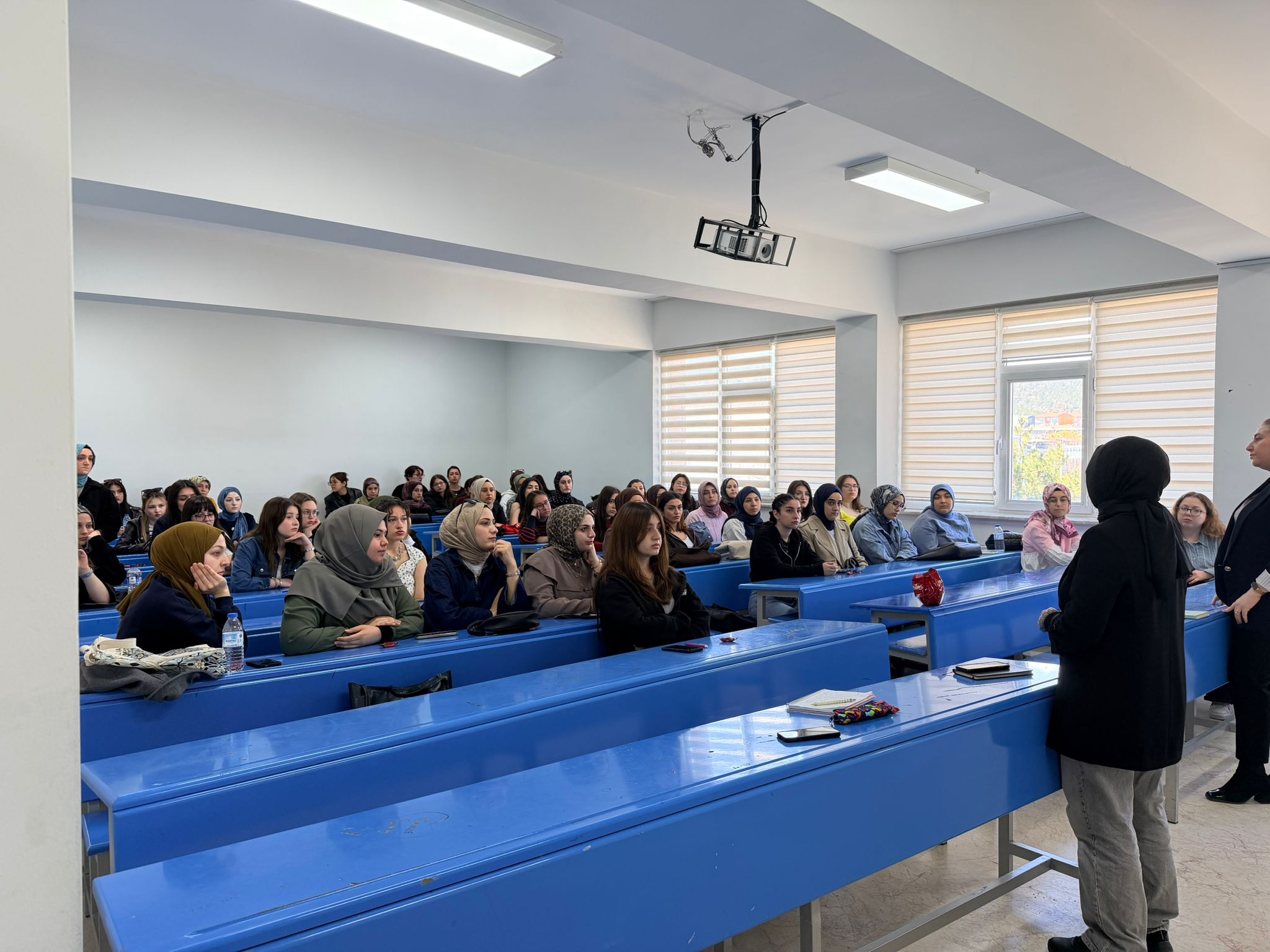 Ebelik Bölümü Başkanlığı ile 2. Sınıf Öğrenci Buluşması Gerçekleştirildi - 4
