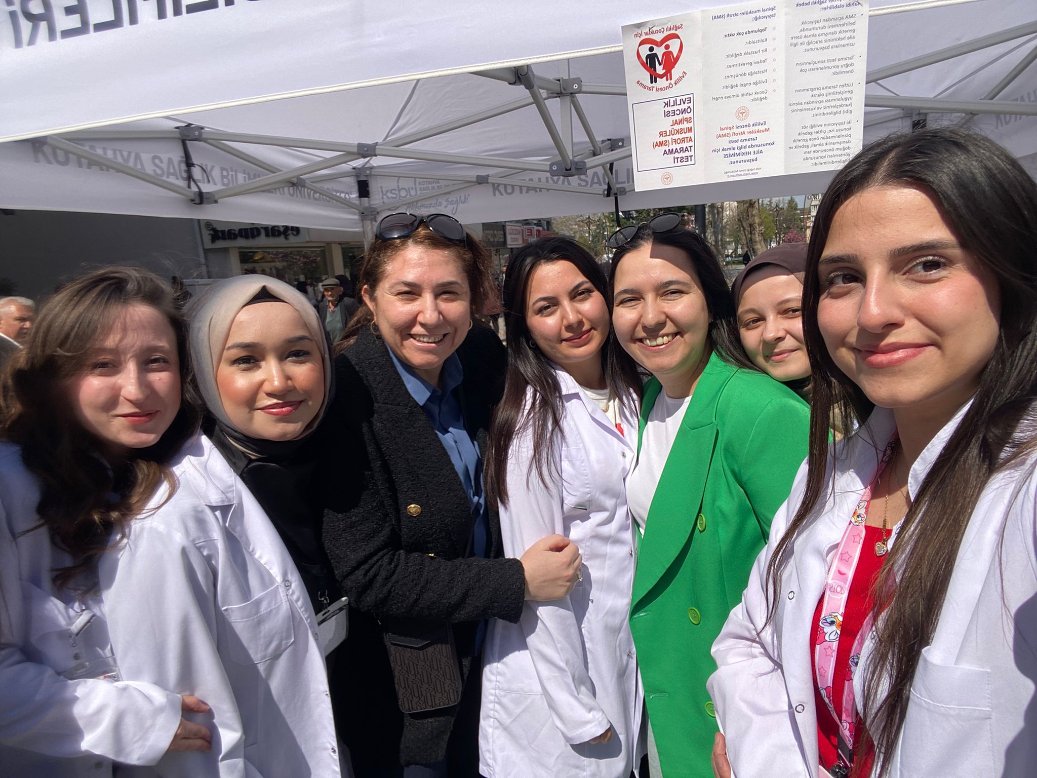 Ebelik Bölümü “Bilgiyle Güçlen, Sağlıklı Yaşa: Ebeler Merak Ettiklerinizi Yanıtlıyor” başlıklı toplumsal katkı etkinliği gerçekleşti. - 8