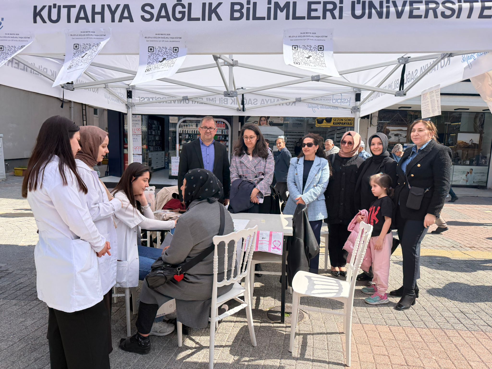 Ebelik Bölümü “Bilgiyle Güçlen, Sağlıklı Yaşa: Ebeler Merak Ettiklerinizi Yanıtlıyor” başlıklı toplumsal katkı etkinliği gerçekleşti. - 9