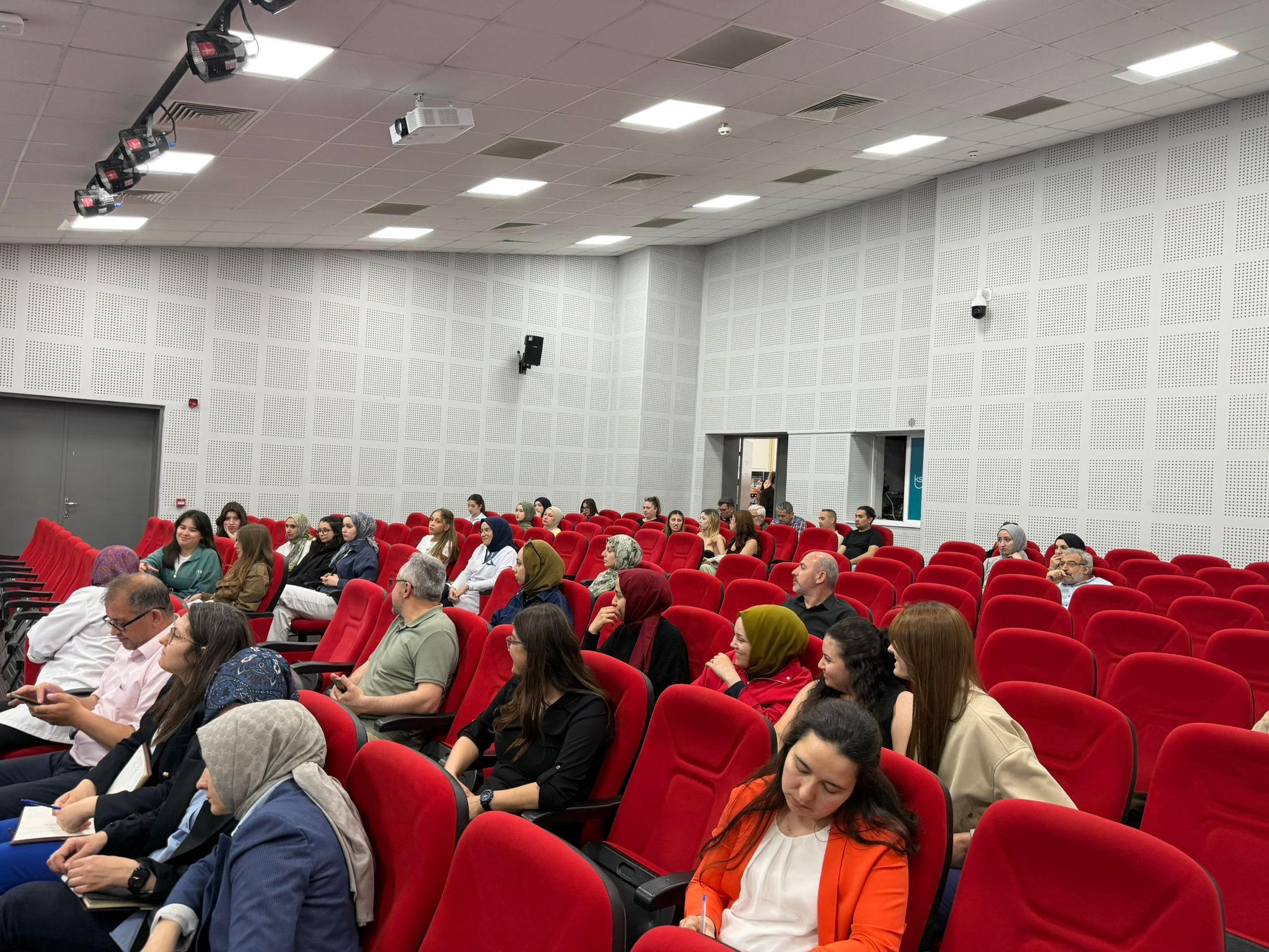 Kalite ve Akreditasyon Çalışmaları Kapsamında “İç Paydaş Toplantısı“ Gerçekleştirildi - 2