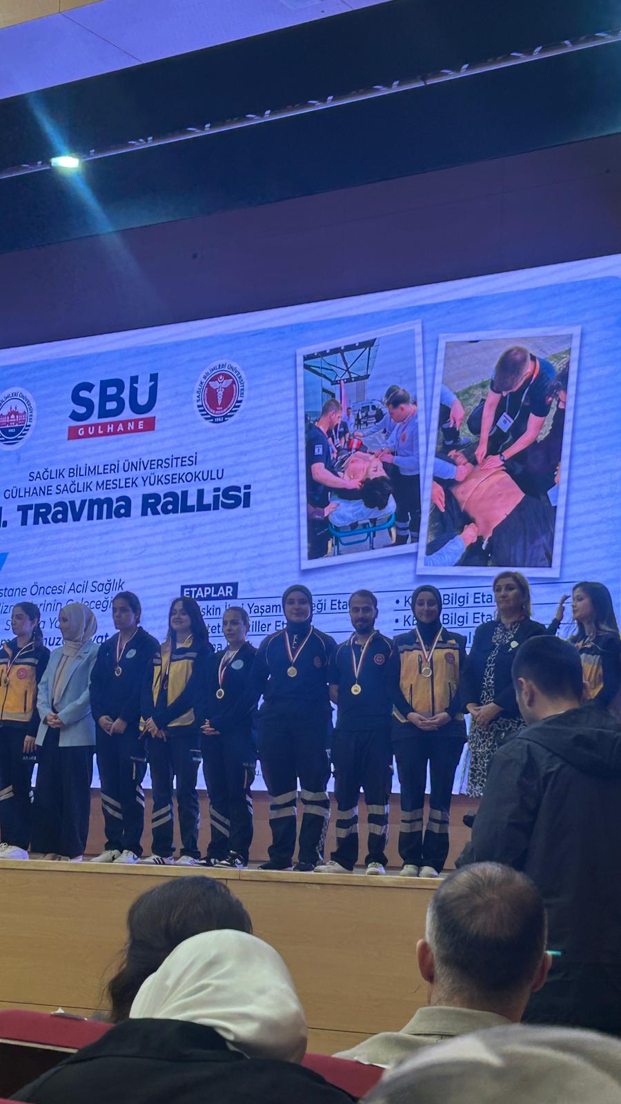 Gediz Sağlık Hizmetleri Meslek Yüksekokulu Öğrencilerinden  XI. TRALLİ Travma Rallisinde Önemli Başarı - 4