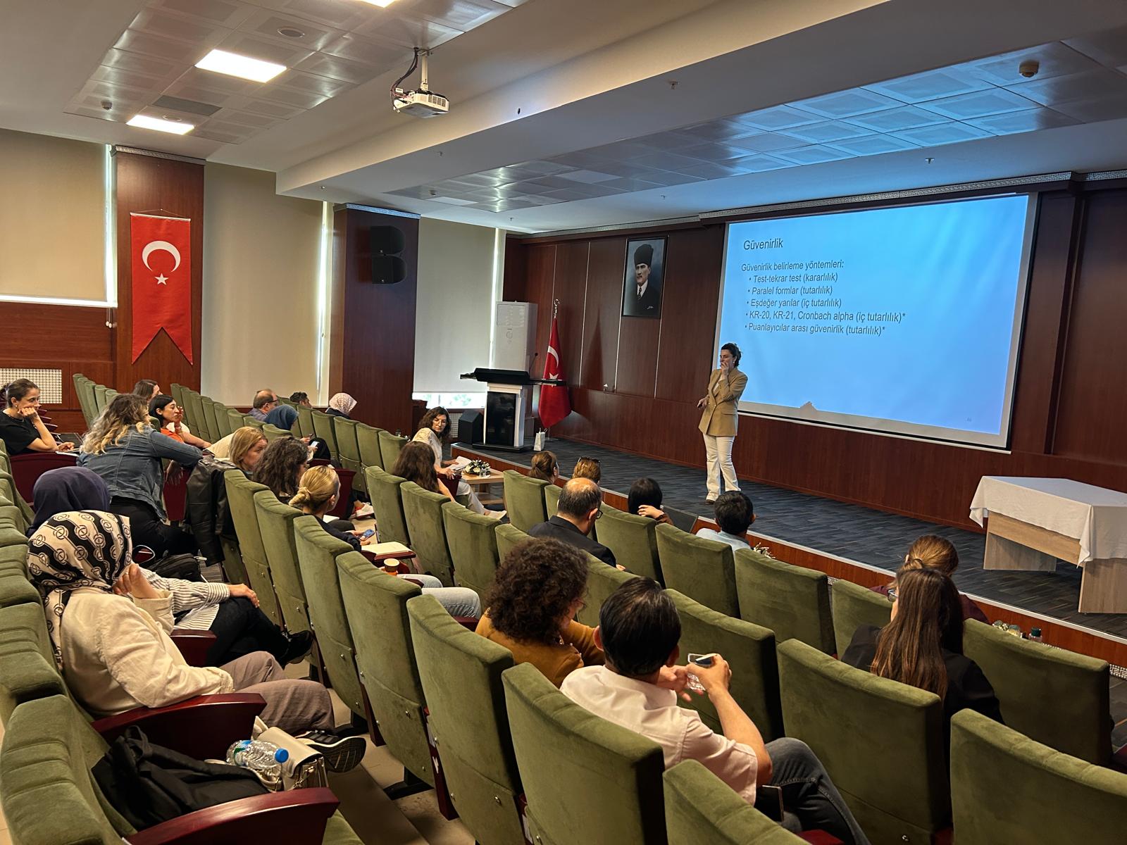 Ebelik Bölümü Akademik Personeli Ölçme ve Değerlendirme Kursuna Katıldı - 1