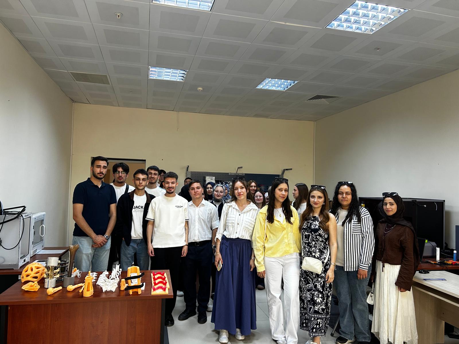 Gediz SHMYO Eczane Hizmetleri Öğrencilerinden Teknik ve Kültürel Gezi - 1