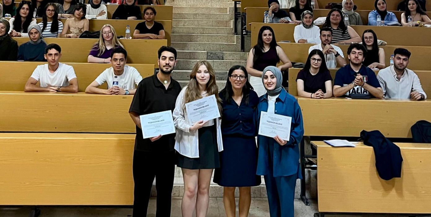 Hemşirelik Bölümünde Akran Eğitimi Etkinliği Gerçekleştirildi