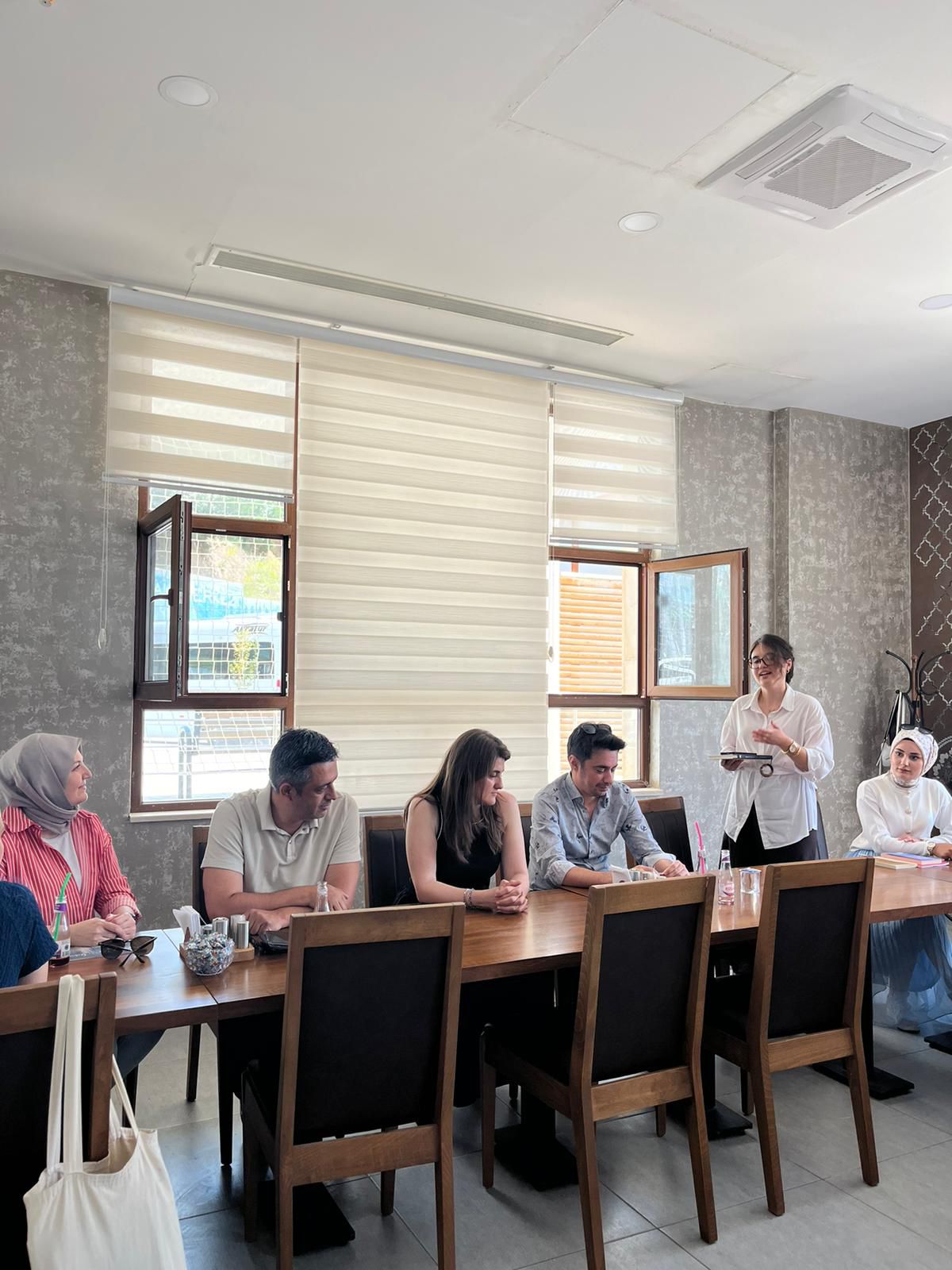 KSBÜ Gediz SHMYO Öğrencilerinden Ilıca’da Kitap Söyleşisi ve Kahvaltı Buluşması - 3