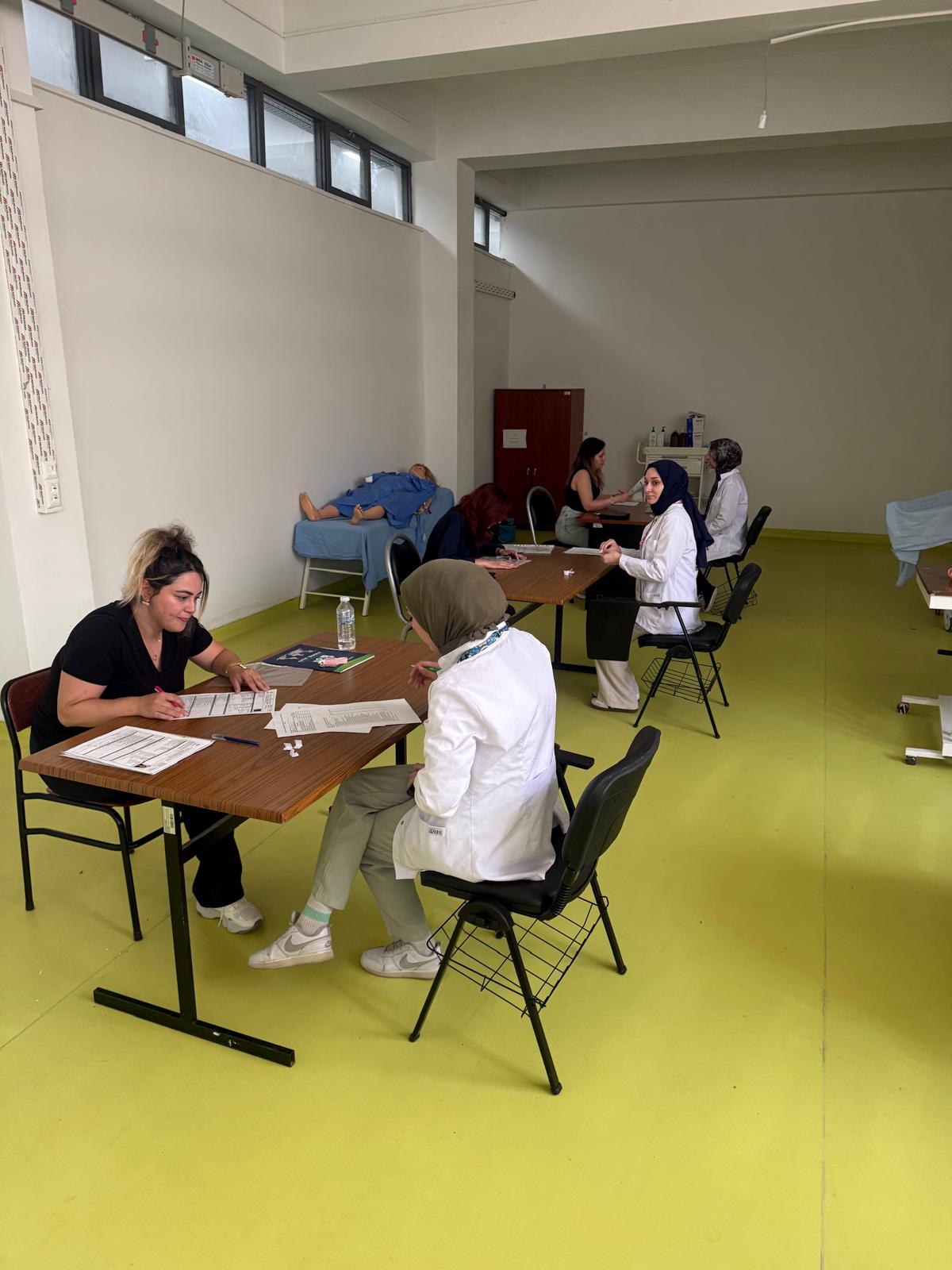 Riskli Doğum ve Doğum Sonu Dönem Dersi Şube 2 Uygulama Sınavı Gerçekleştirildi - 4
