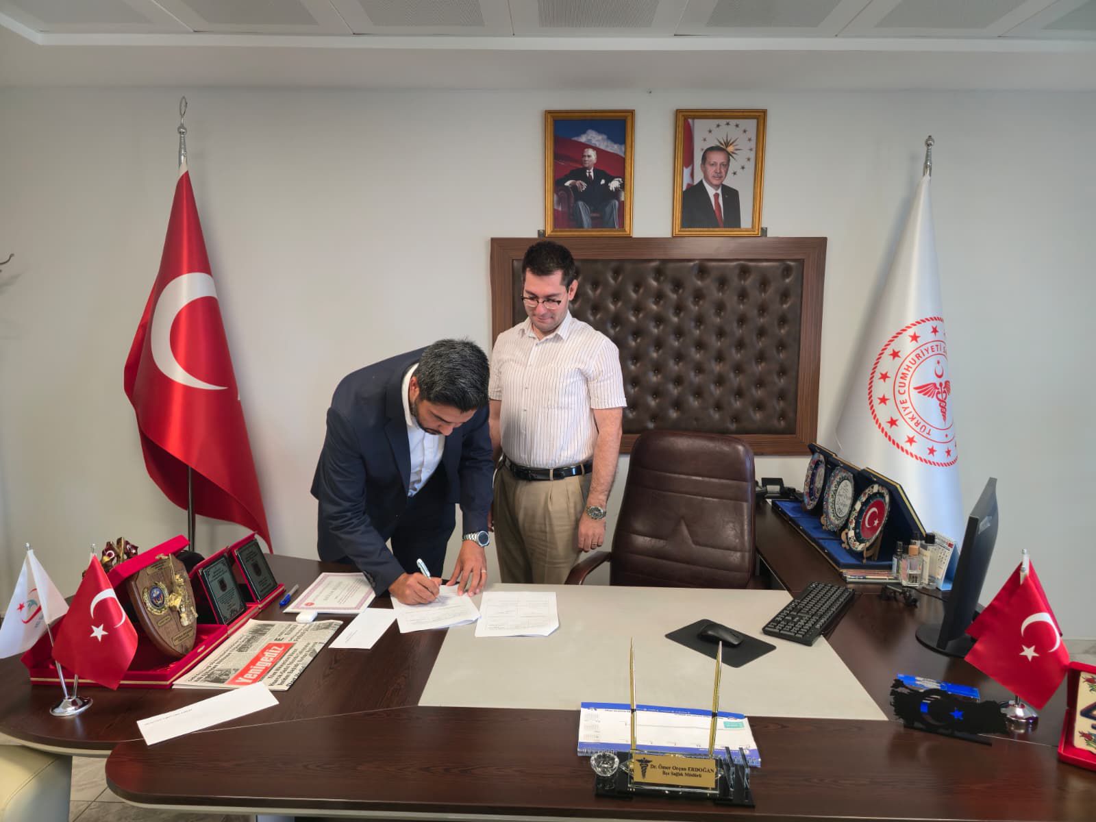Gediz Sağlık Hizmetleri MYO ile İlçe Sağlık Müdürlüğü Arasında İş Birliği Protokolü Yapıldı - 1