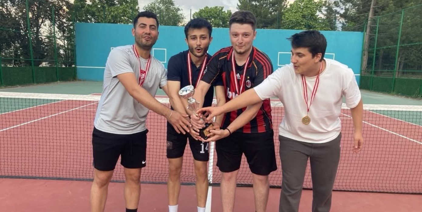 KSBÜ’de Ayak Tenisi Turnuvası Tamamlandı