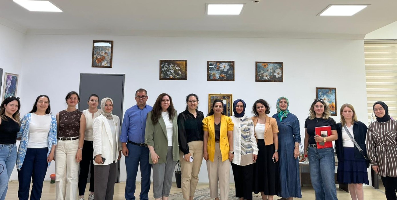 Sağlık Bilimler Fakültesi Dekanlığı ile Akreditasyon Çalışmaları Değerlendirme Toplantısı Gerçekleşti