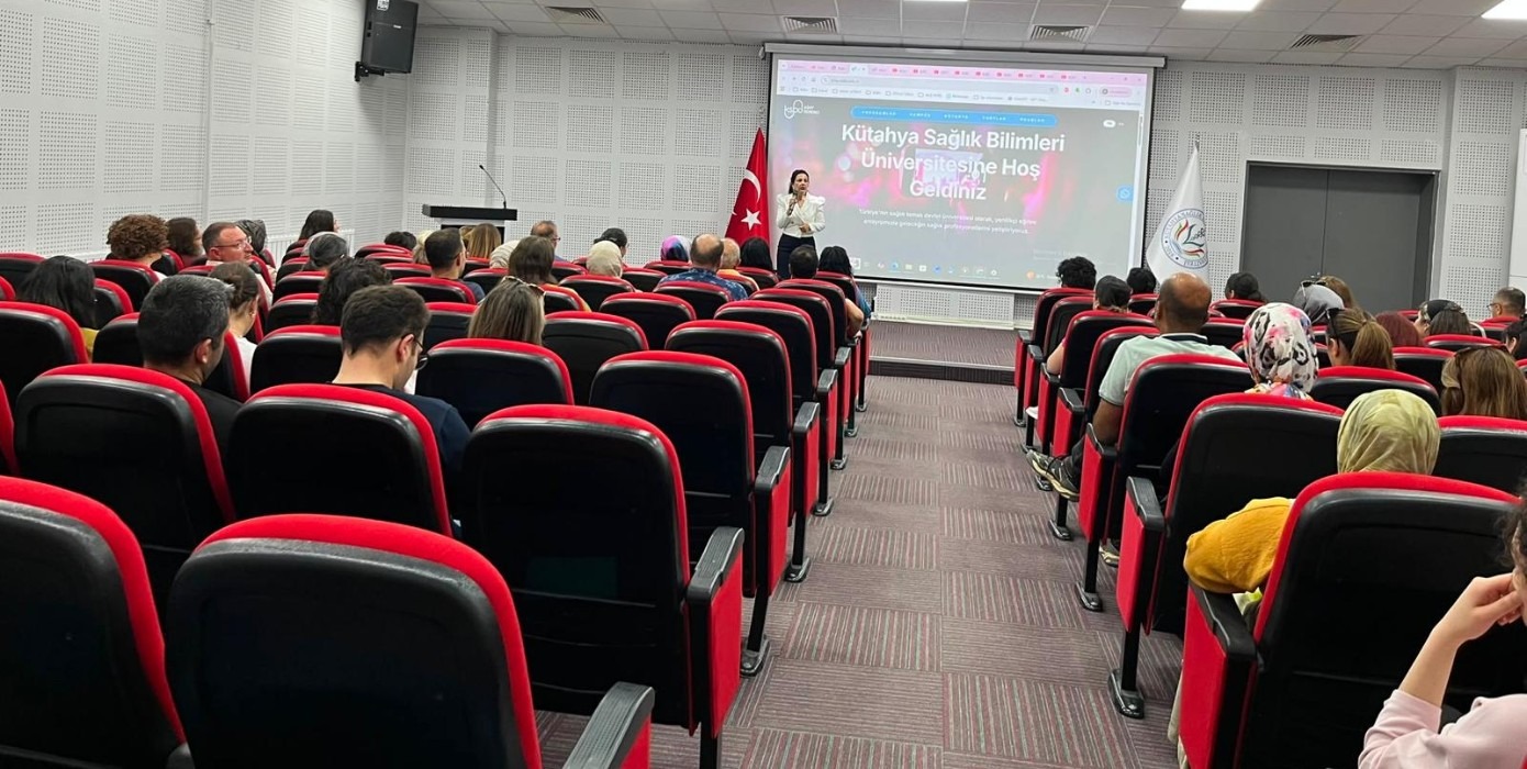 Ebelik Bölümü Rehber Öğretmenlerle Tanıtım ve Bilgilendirme Toplantısında Yer Aldı - 3