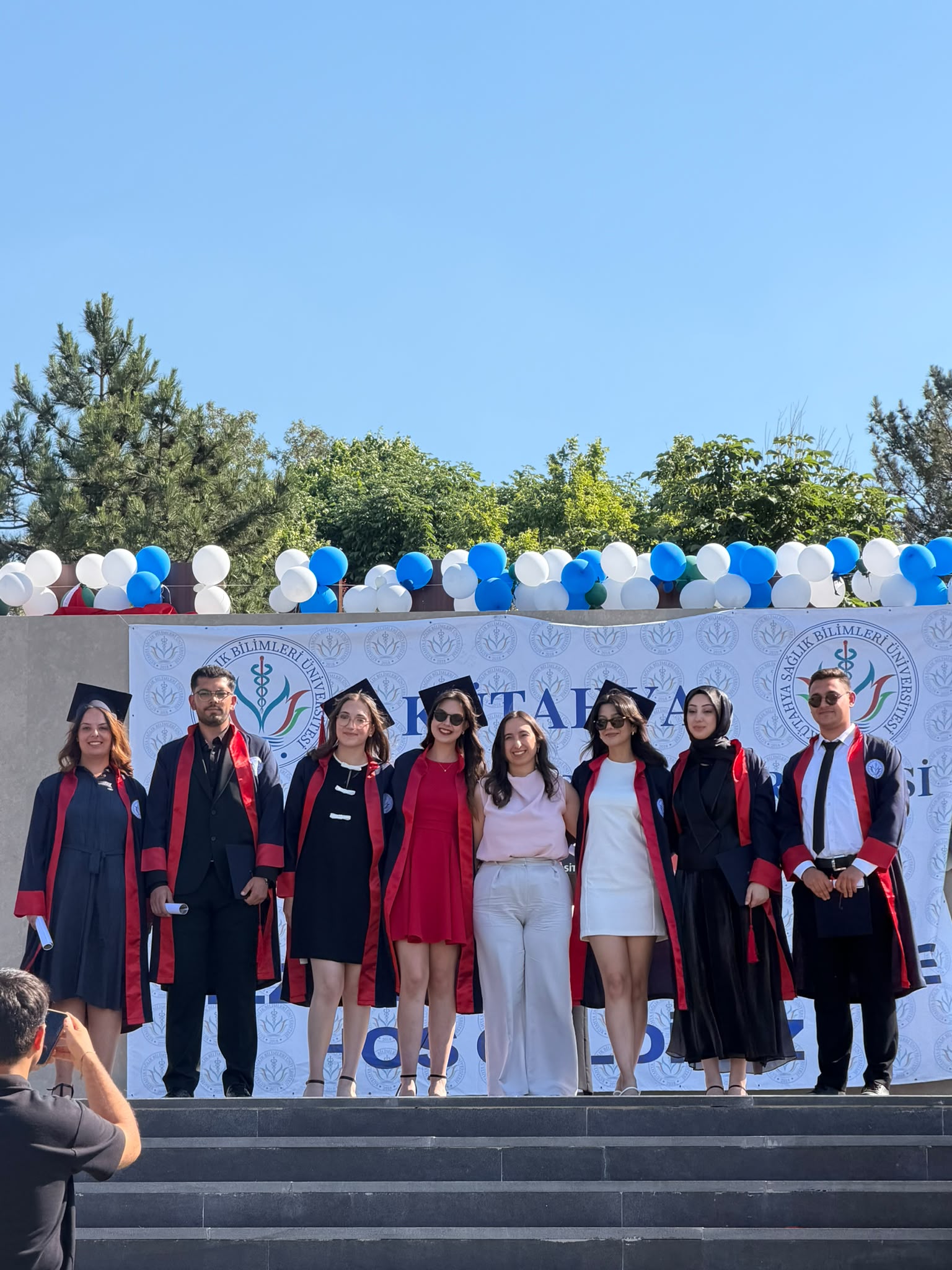Hemşirelik Bölümümüz Mezunlarını Gururla Uğurladı - 12