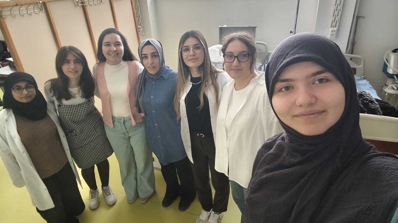 Ebelikte Temel İlke ve Uygulamalar Dersi Laboratuvar Uygulamaları Gerçekleştirildi - 3