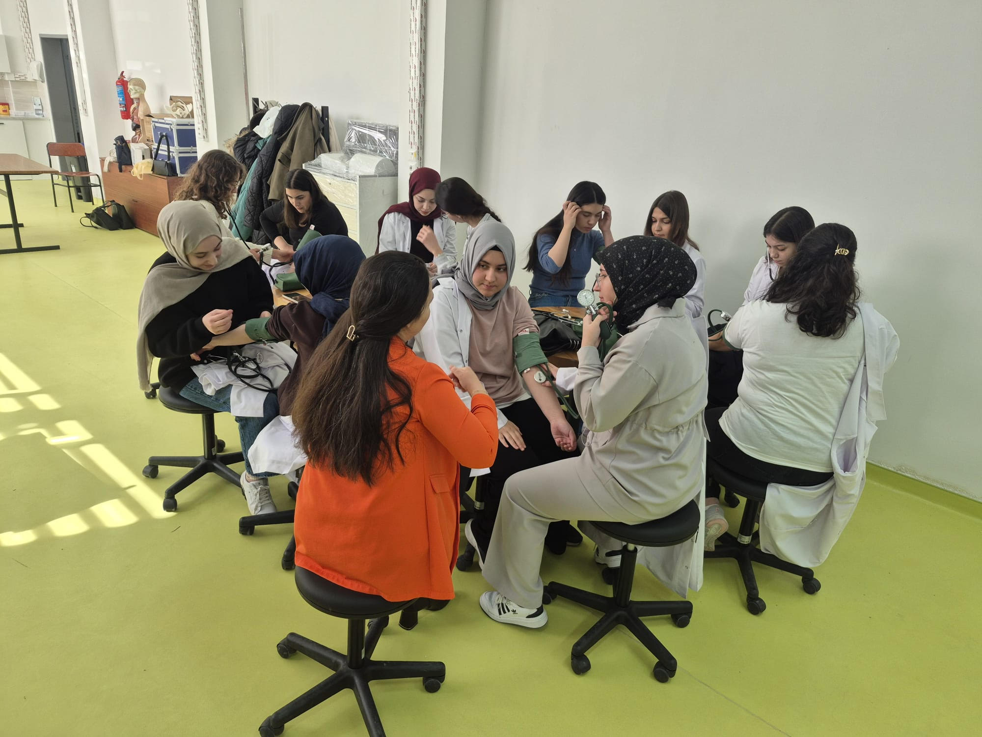 Ebelikte Temel İlke ve Uygulamalar Dersi Laboratuvar Uygulamaları Gerçekleştirildi - 8