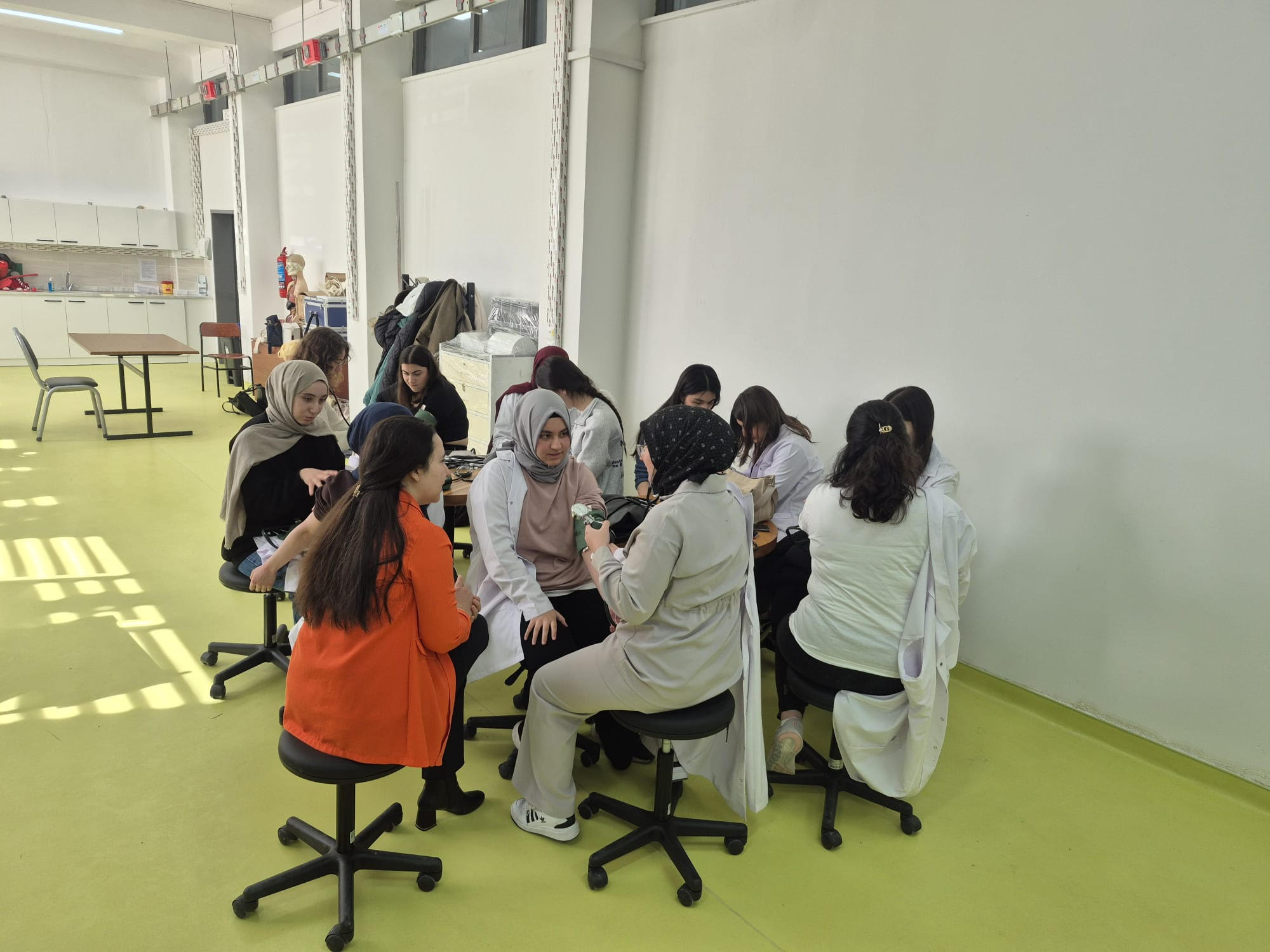 Ebelikte Temel İlke ve Uygulamalar Dersi Laboratuvar Uygulamaları Gerçekleştirildi - 7