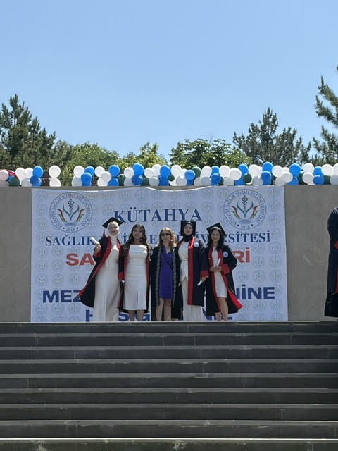Şefkat, Bilim ve Umutla Yeni Bir Başlangıç: Ebelik Bölümü 2026 Yılı Mezunlarını Uğurladı