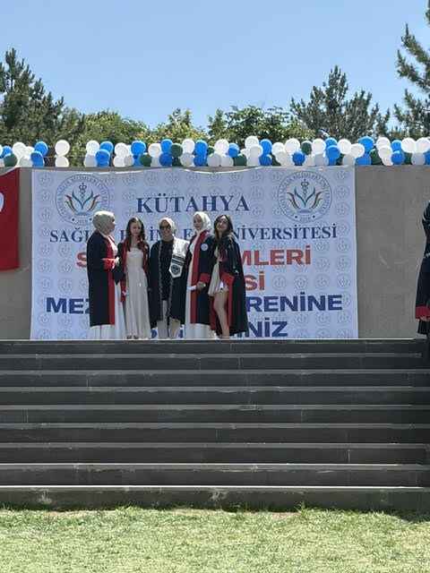 Şefkat, Bilim ve Umutla Yeni Bir Başlangıç: Ebelik Bölümü 2026 Yılı Mezunlarını Uğurladı