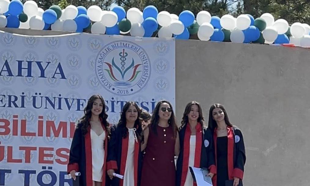 Şefkat, Bilim ve Umutla Yeni Bir Başlangıç: Ebelik Bölümü 2026 Yılı Mezunlarını Uğurladı