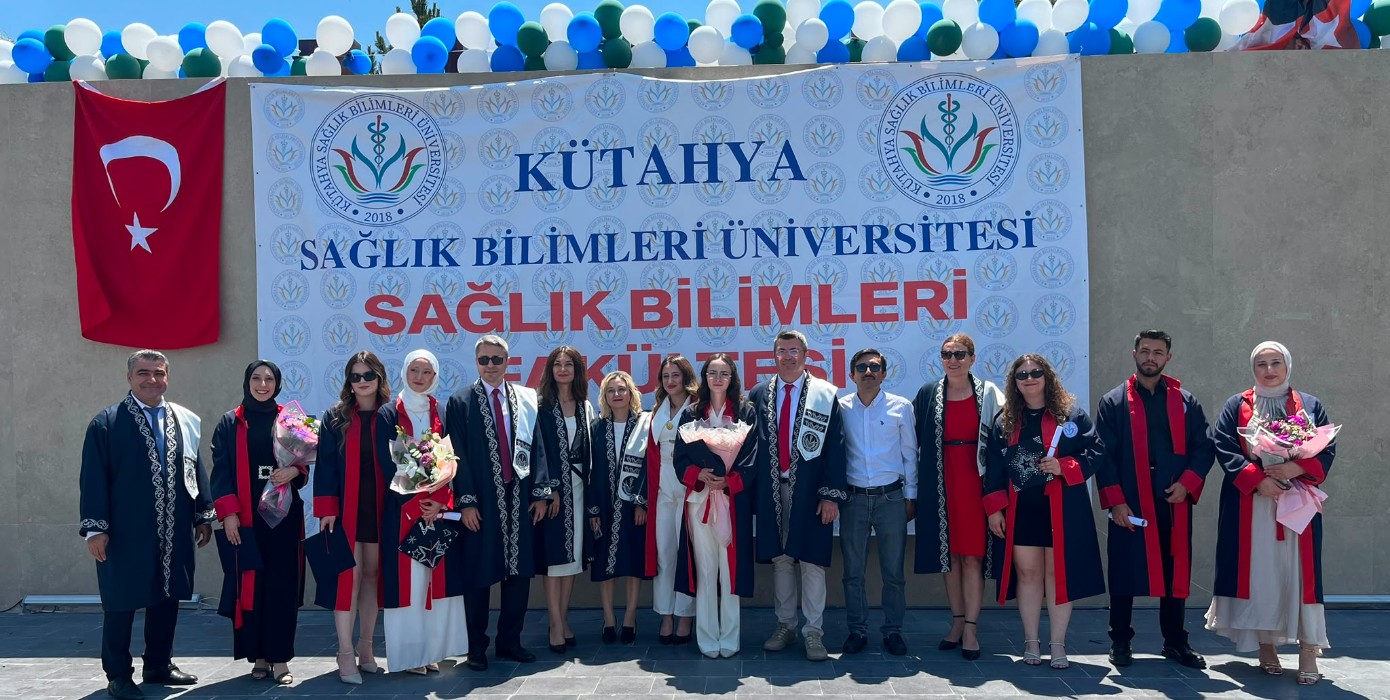 Bölümümüz 2026 Mezunlarını Coşkuyla Uğurladı