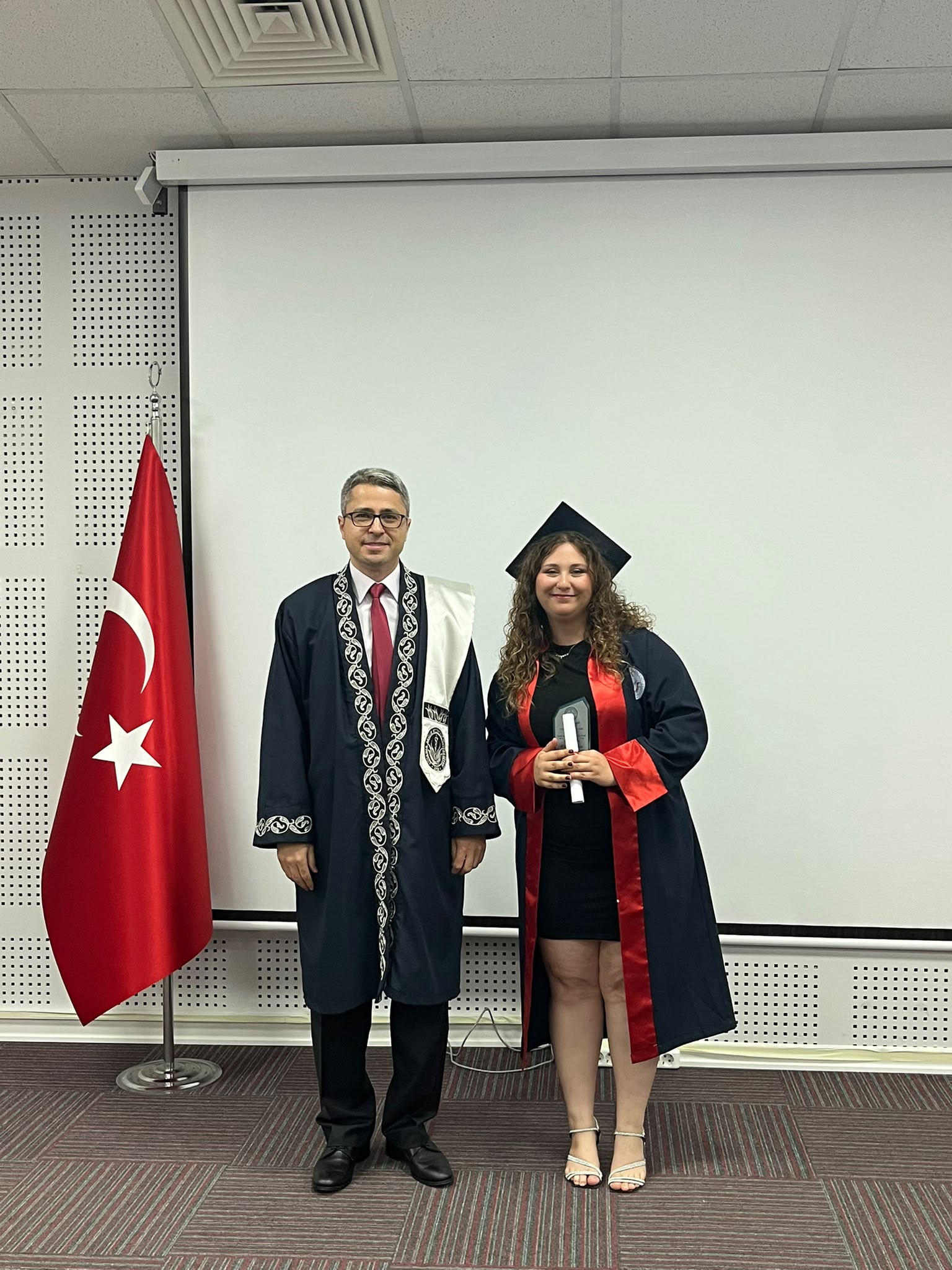 Bölümümüz 2026 Mezunlarını Coşkuyla Uğurladı - 9