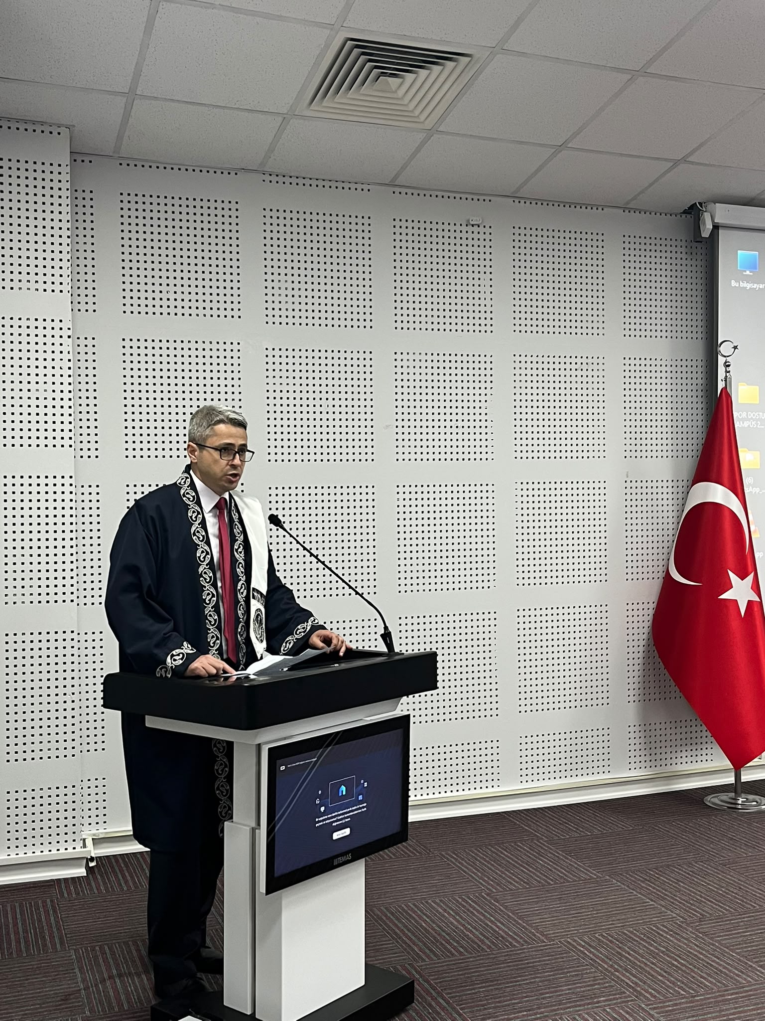 Bölümümüz 2026 Mezunlarını Coşkuyla Uğurladı - 12