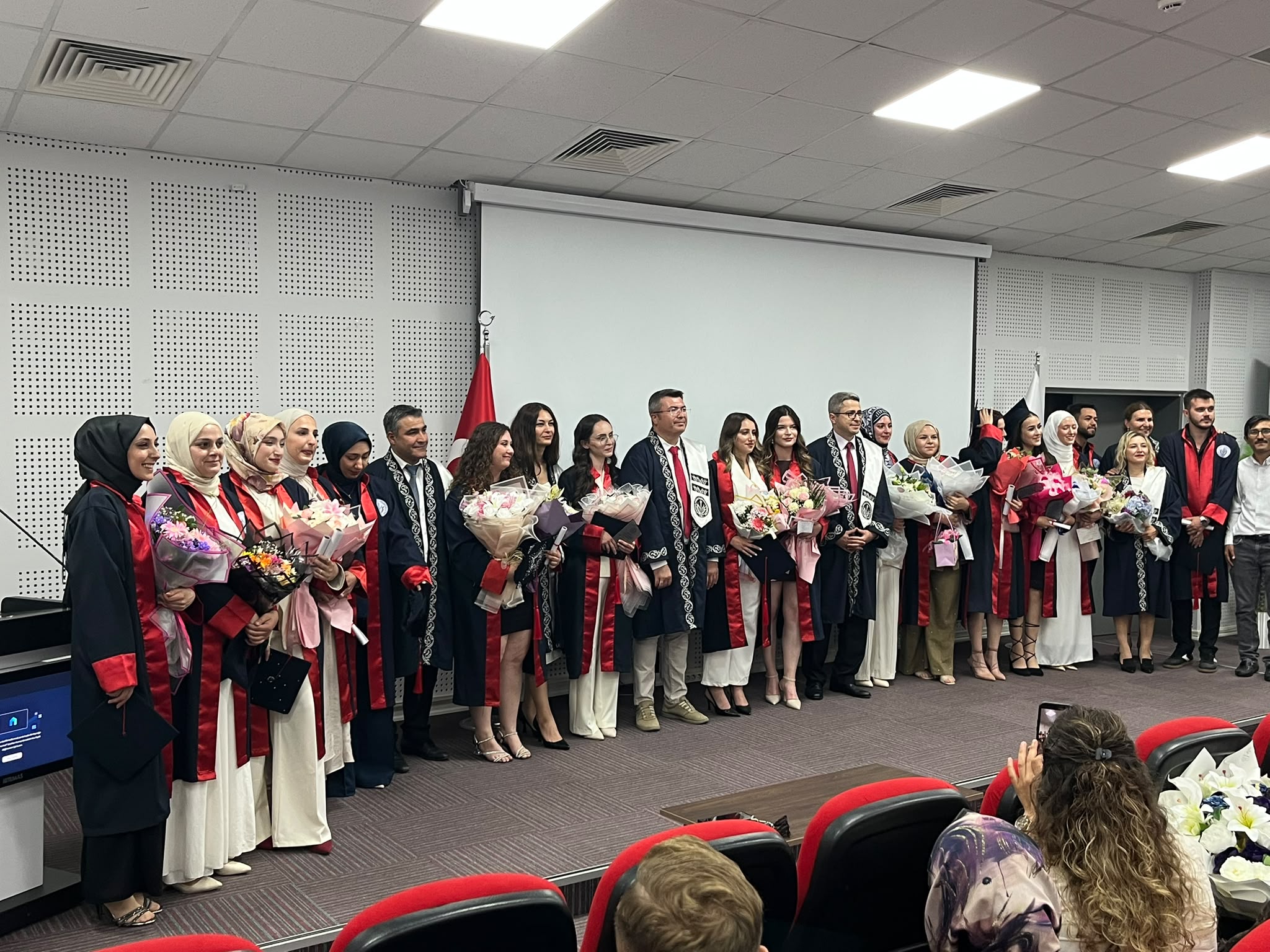 Bölümümüz 2026 Mezunlarını Coşkuyla Uğurladı - 15