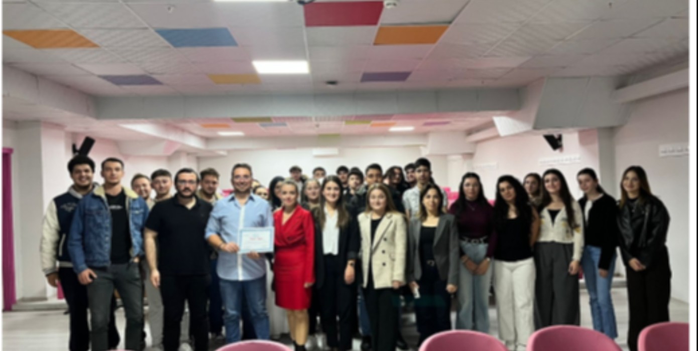 Meslek Yüksekokulumuzda Biyomedikal Teknolojisi Programı Öğrencilerimizle Staj Ötesi Kariyer Etkinliği Gerçekleştirildi.