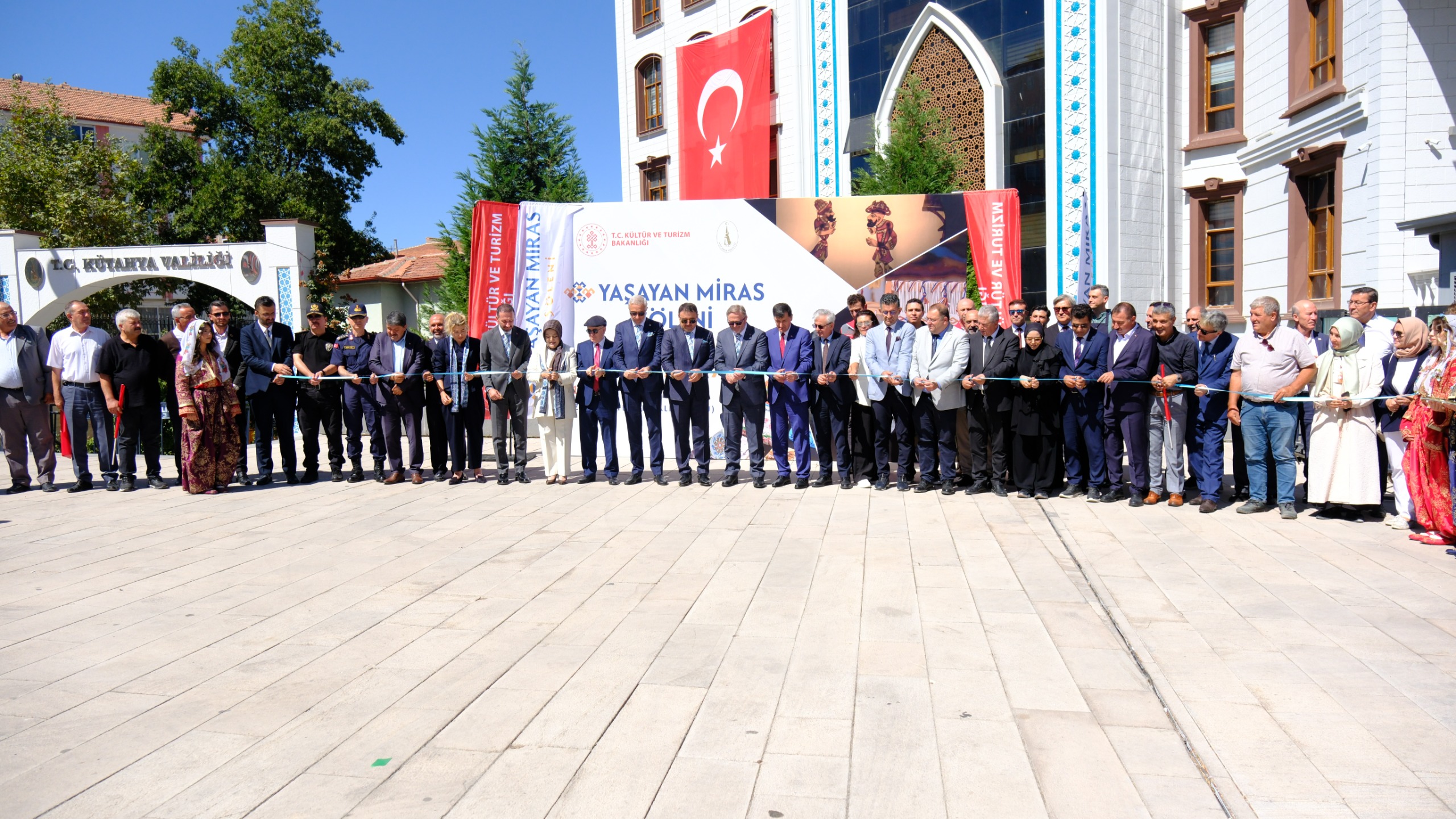 YAŞAYAN MİRAS ŞÖLENİ BAŞLADI