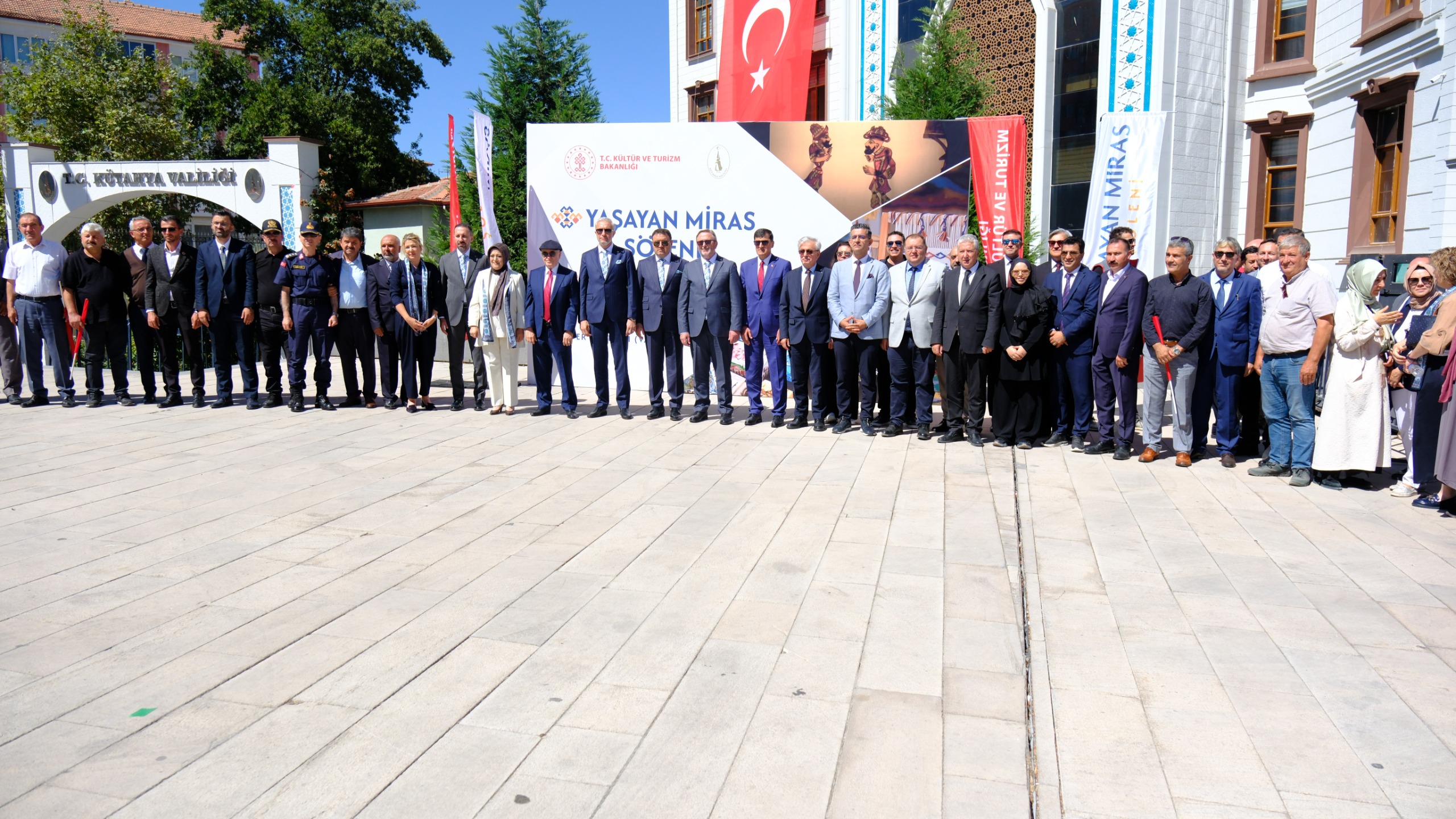 YAŞAYAN MİRAS ŞÖLENİ BAŞLADI