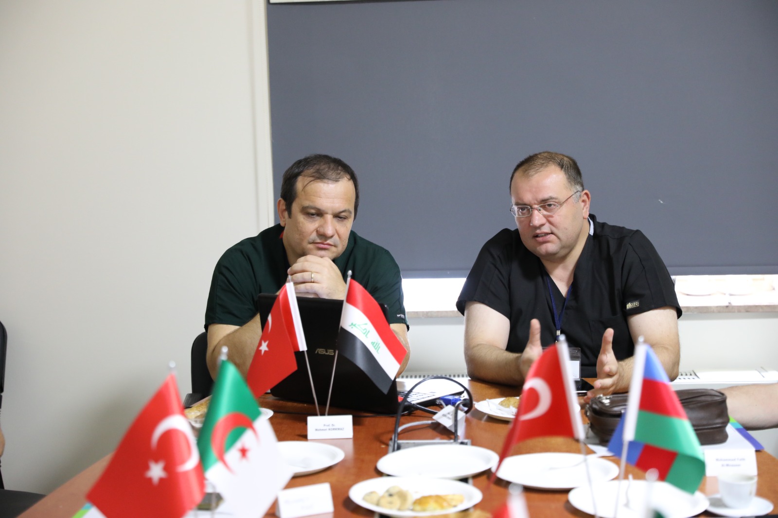 KSBÜ’DE ULUSLARARASI MİNİMAL İNVAZİV TEDAVİLER EĞİTİMİ DÜZENLENDİ