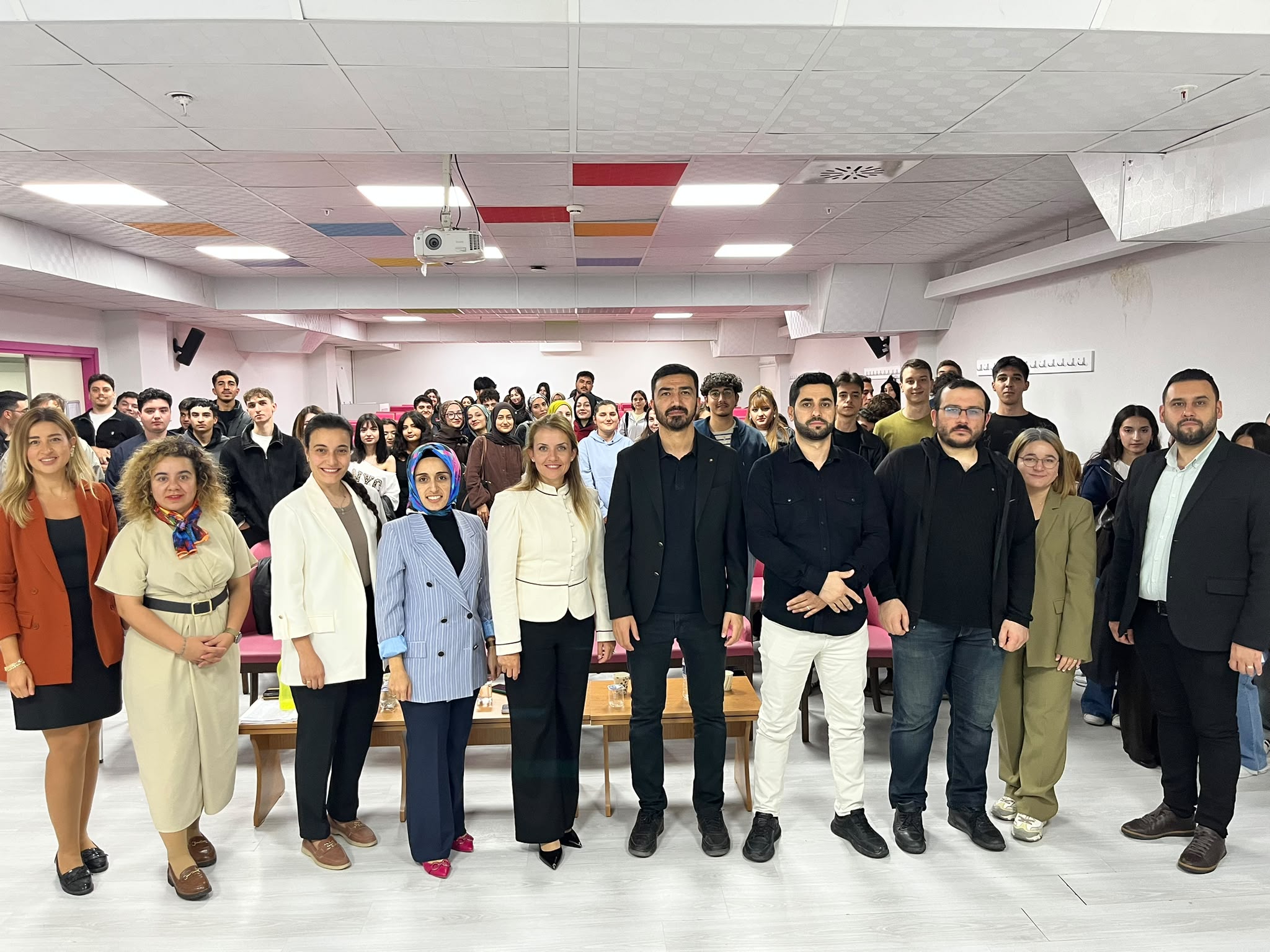 Meslek Yüksekokulumuzda Oryantasyon Programı Düzenlendi. - 5