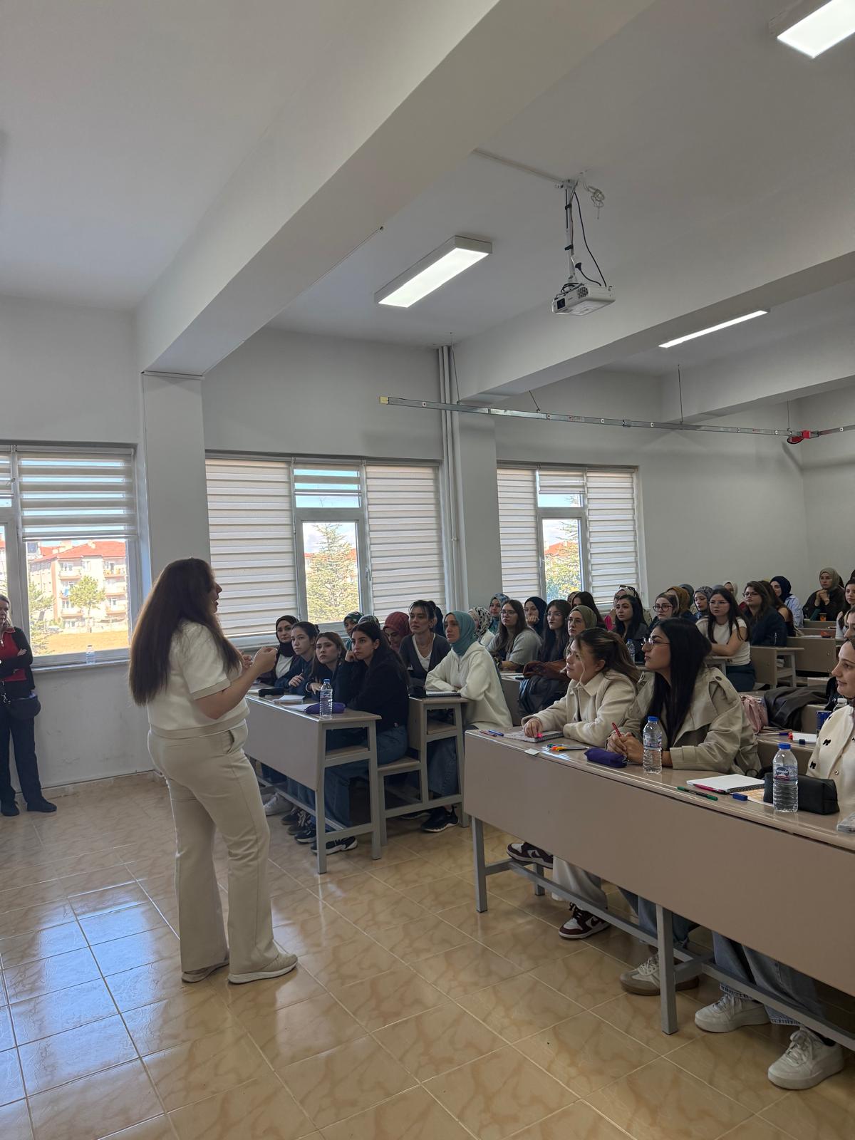 3. Sınıf Öğrencilerimize Normal Doğum ve Doğum Sonu Dönem Dersi Oryantasyonu Gerçekleştirildi - 2
