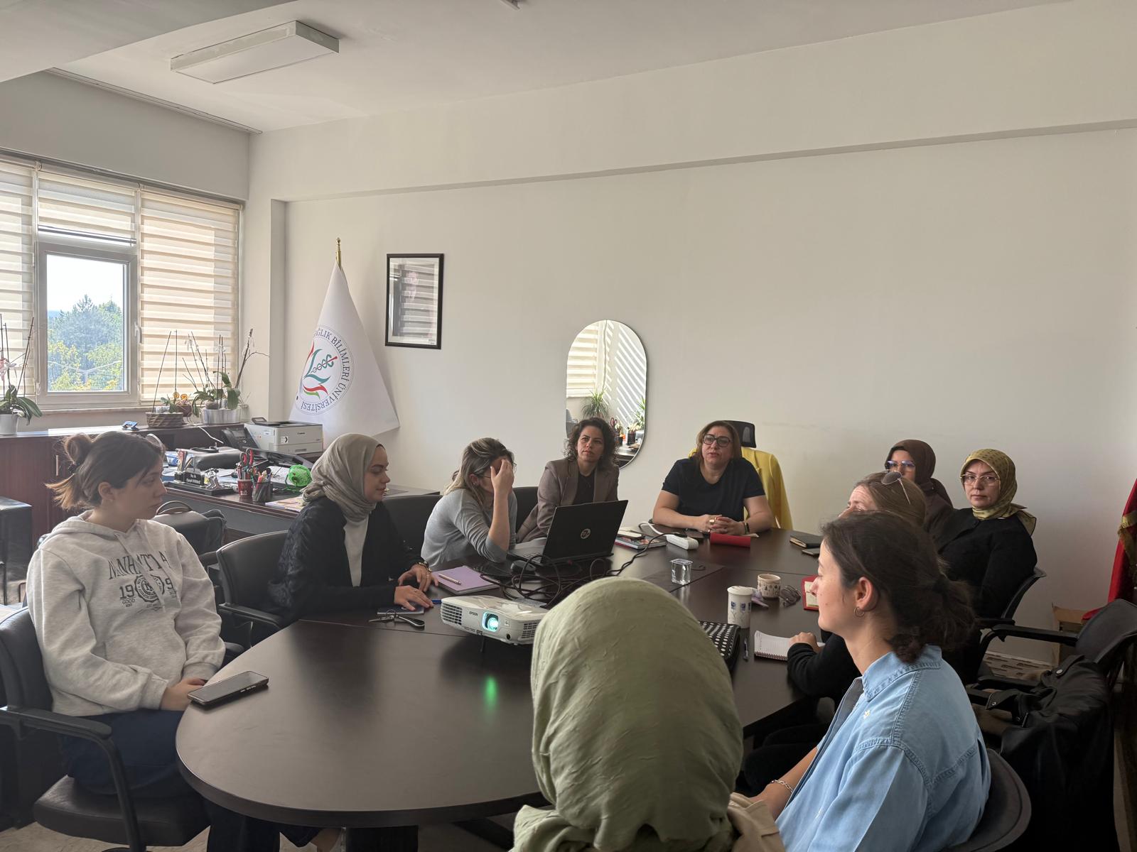 Ebelik Bölümü Program Değerlendirme Komisyonu ile Kalite ve Akreditasyon Komisyonu Toplantısı Gerçekleştirildi - 2