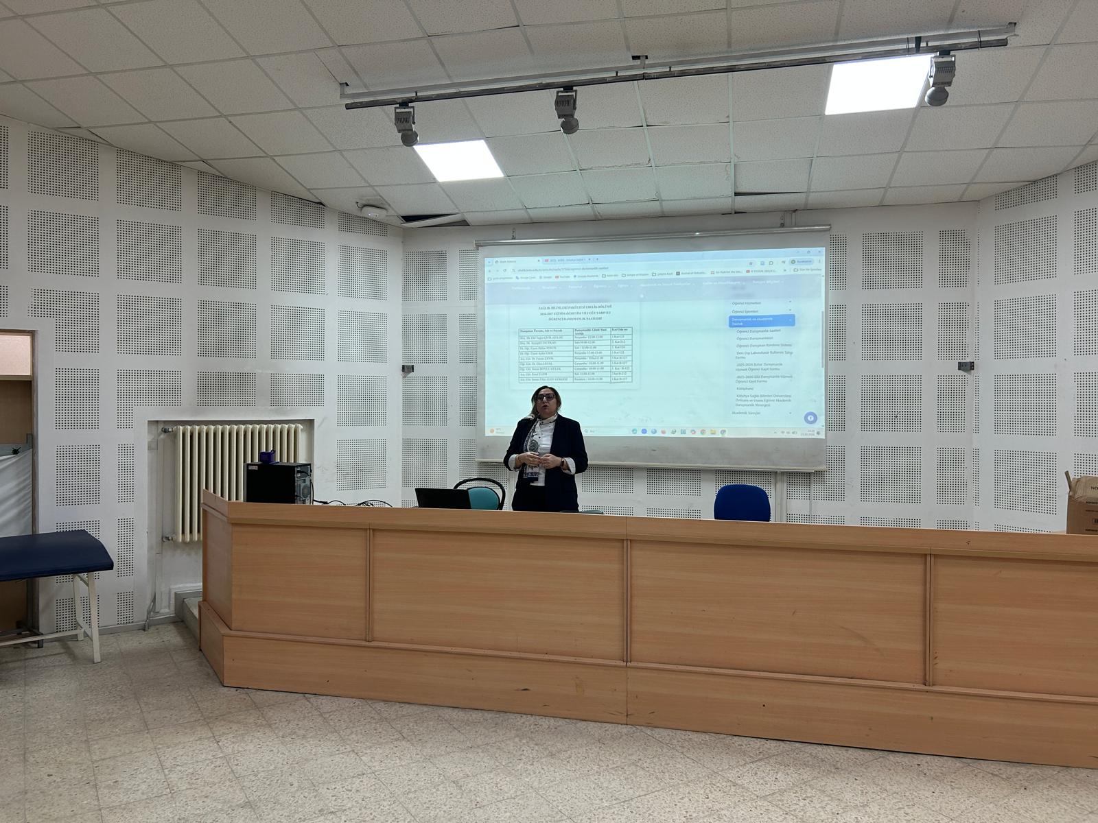Ebelik Bölümü Birinci Sınıf Öğrencilerine Oryantasyon Programı Gerçekleştirildi - 7
