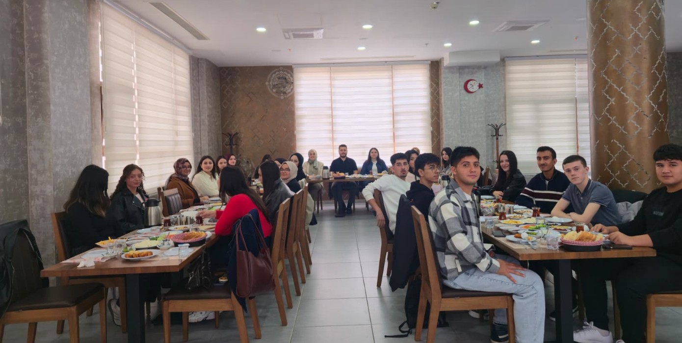 Birinci Sınıf Öğrencilerimizle Kahvaltı Buluşması