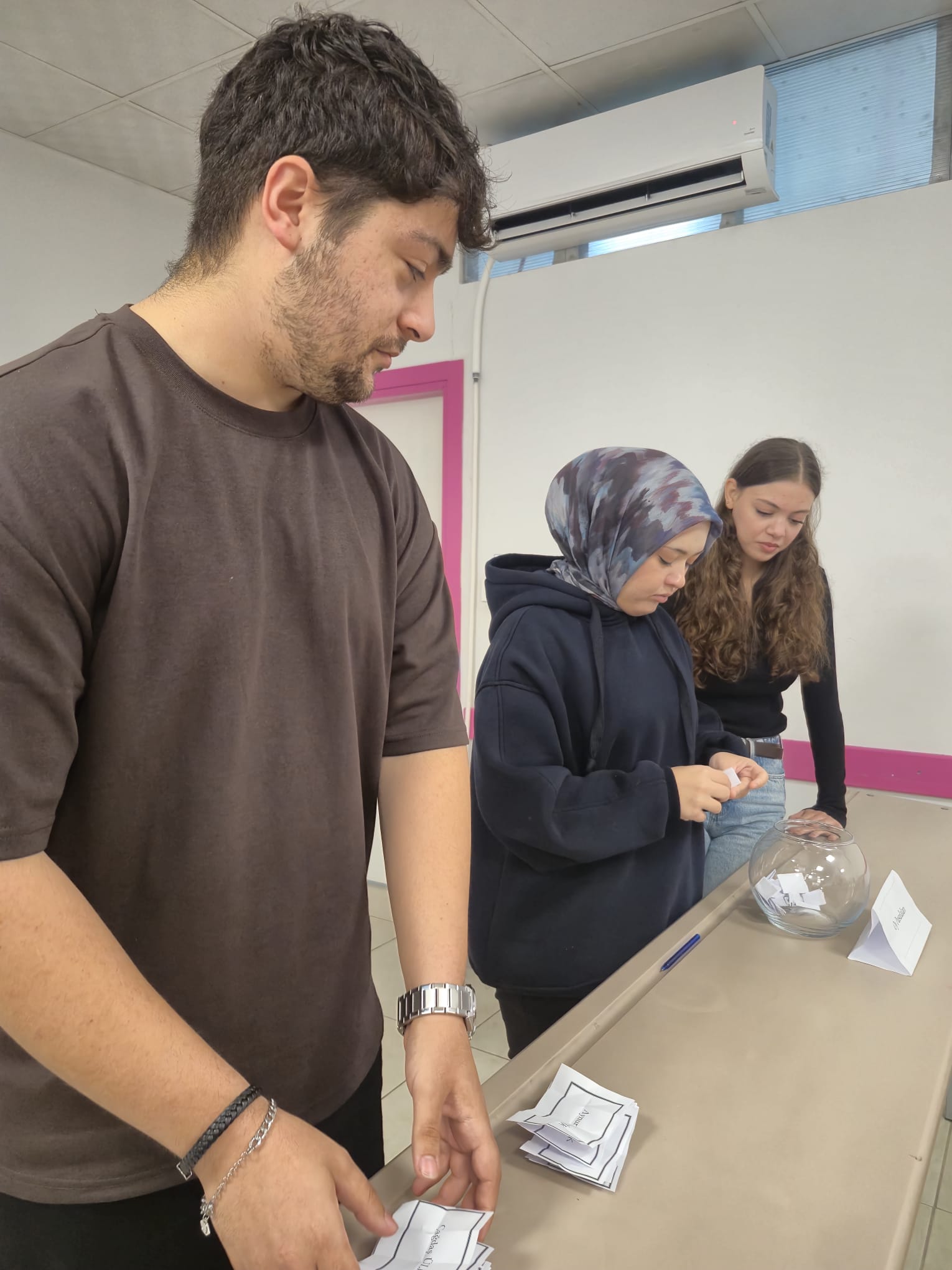 Yapay Zekâ Operatörlüğü Programında Sınıf/Bölüm Temsilciliği Seçimi Gerçekleştirildi - 7