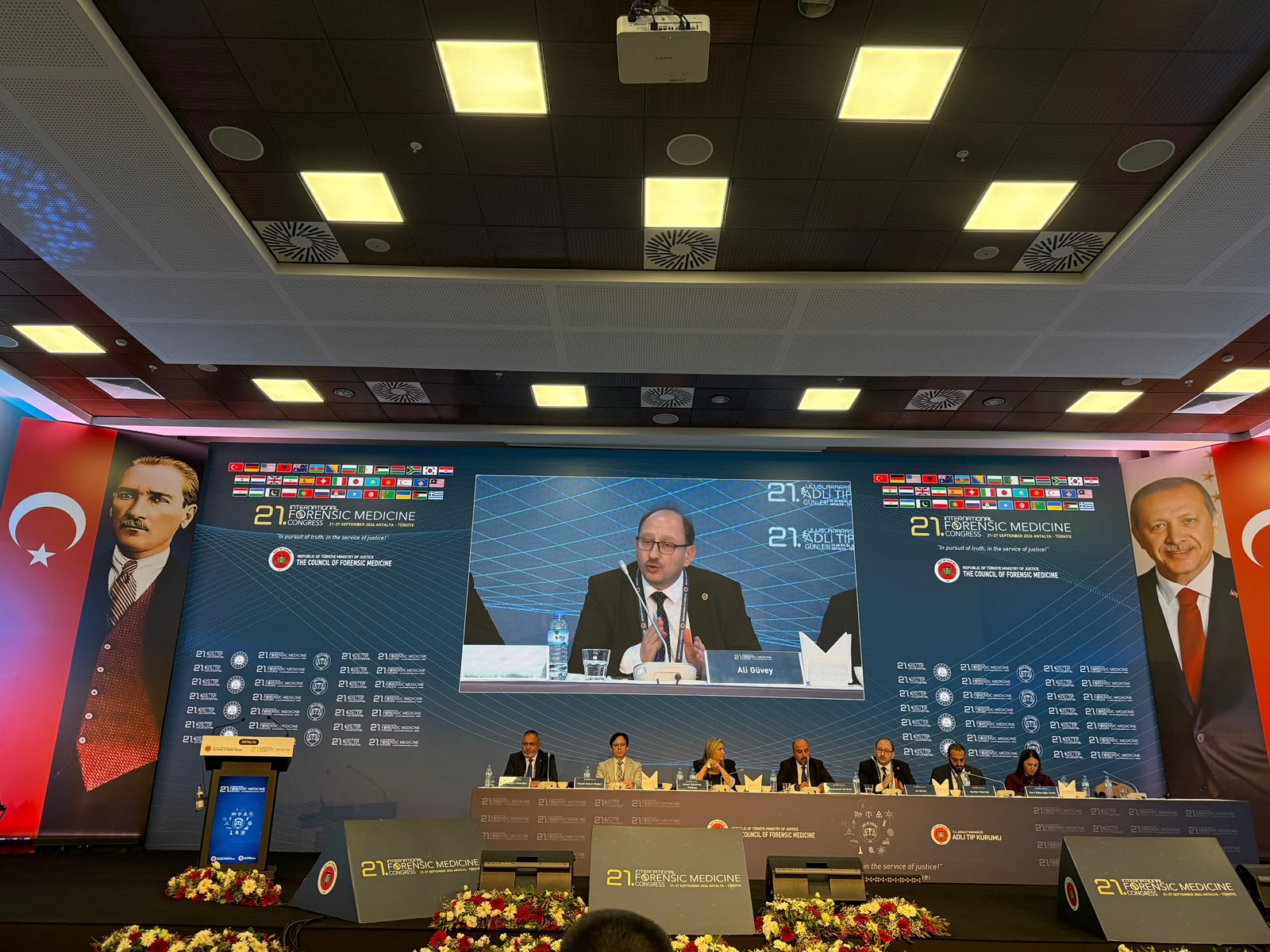 KSBÜ, 21. ULUSLARARASI ADLİ TIP GÜNLERİ KONGRESİ’NDE TEMSİL EDİLDİ - 2