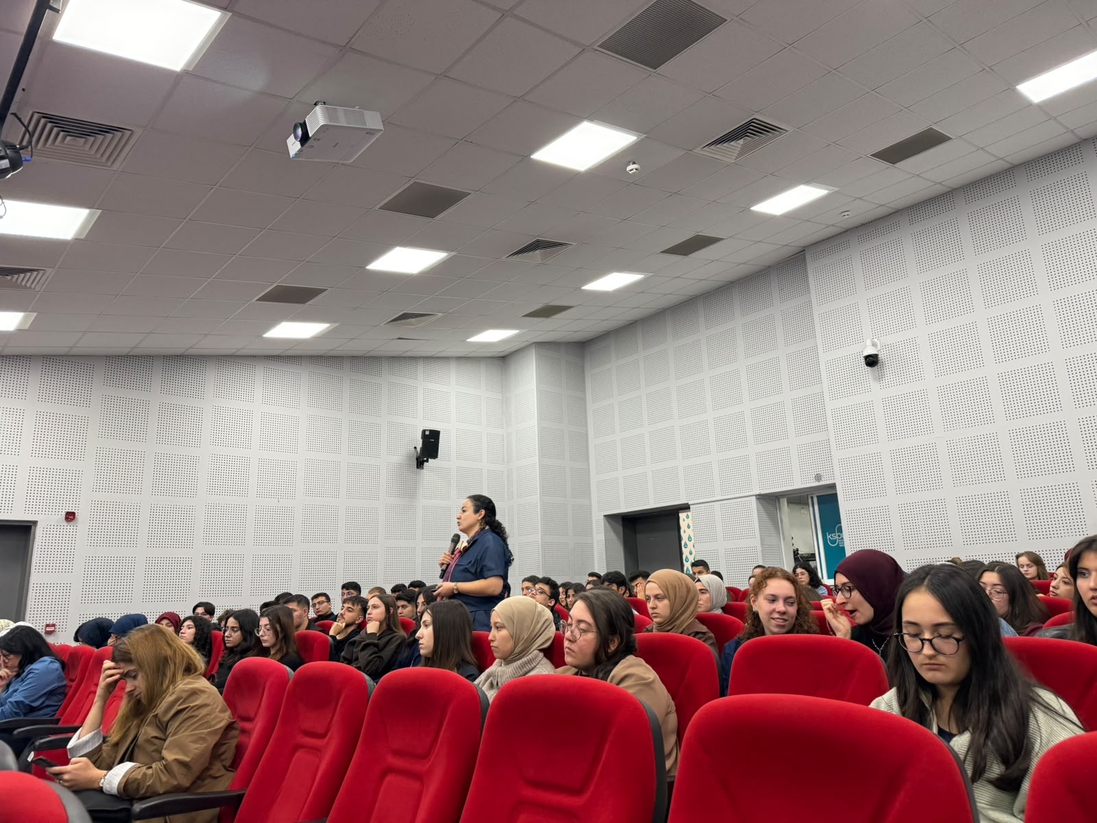 Bölümümüze Yeni Katılan Öğrencilerimize Yönelik Oryantasyon Programı Gerçekleştirildi - 5